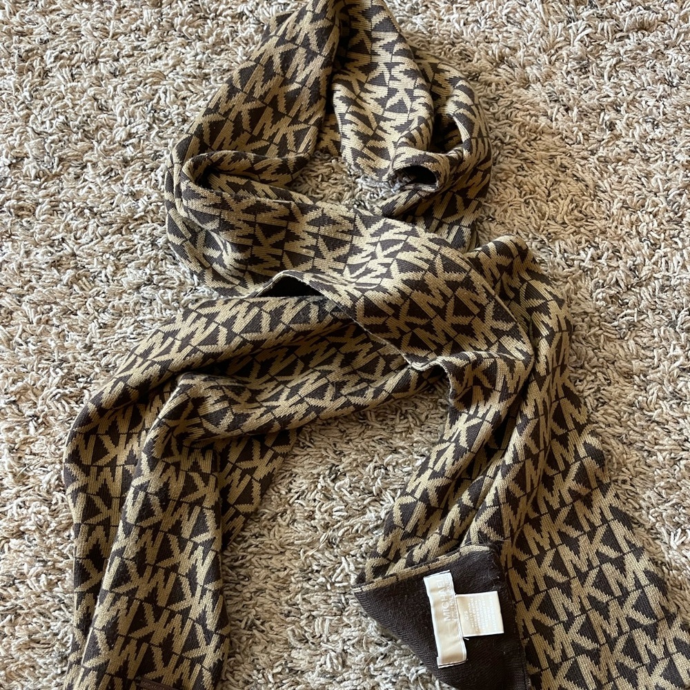 Michael Kors scarf